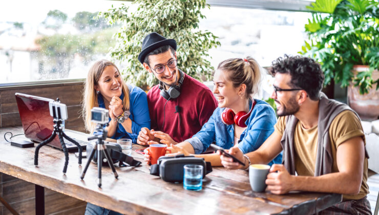 Cross Media Cafe Gen Z